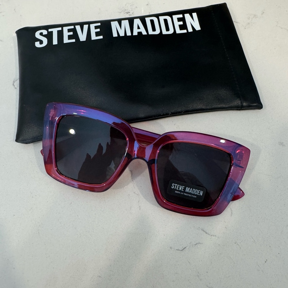 Steve Madden sunglasses
